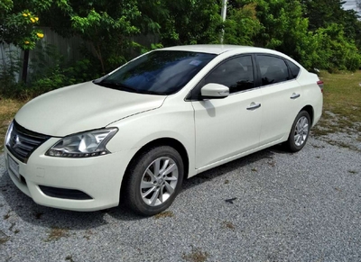 ขายรถมือสอง NISSAN SYLPHY สีขาว ปี 2012 